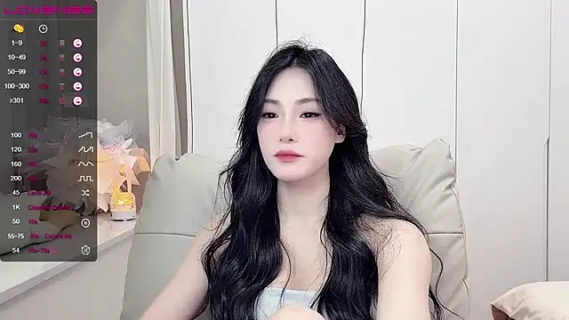 uuxiaocai online show from 04.21.26