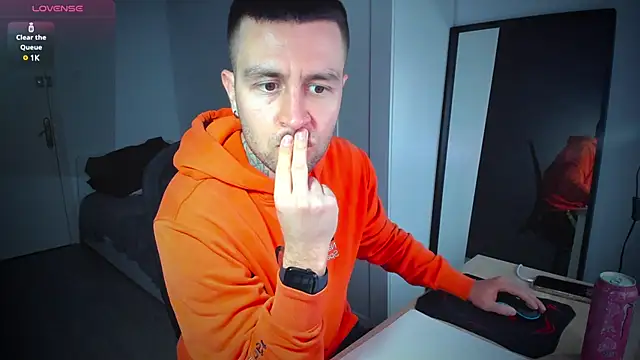 Snapshot of HonestAndrew chatting on 03.01.25 HonestAndrew online show from 03.01.25