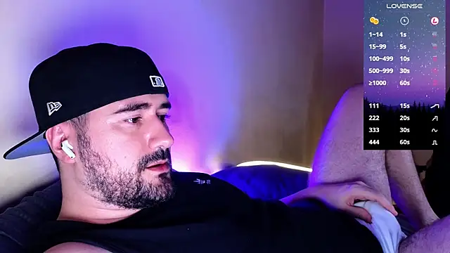 Snapshot of DominantTheo chatting on 12.30.24 DominantTheo online show from 12.30.24