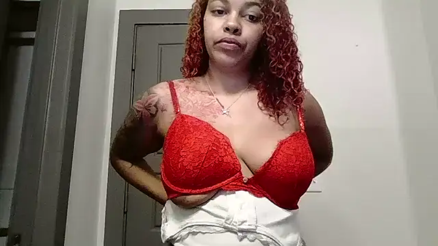 Snapshot of Cloutchasercrystall chatting on 09.18.25 Cloutchasercrystall online show from 09.18.25