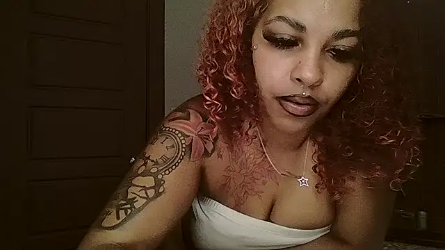 Snapshot of Cloutchasercrystall chatting on 09.20.25 Cloutchasercrystall online show from 09.20.25