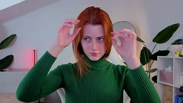 Snapshot of doll_lesli chatting on 11.26.25 doll lesli online show from 11.26.25