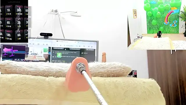 Paulina Davis  online show from 03.18.26