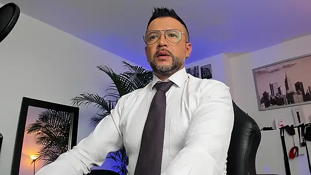 MrFrank tattoo online show from 12.21.24