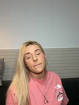 Strongqueen online show from 05.22.26