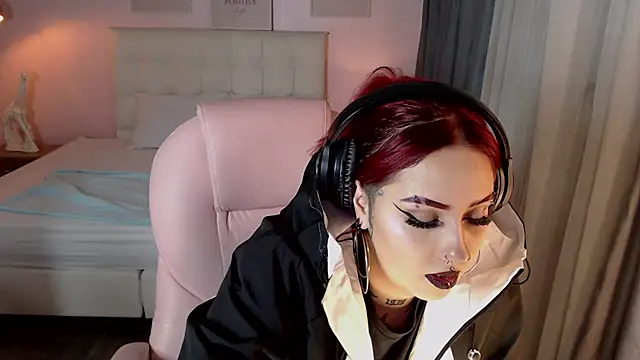 Snapshot of Jessie_williams chatting on 01.04.25 Jessie williams online show from 01.04.25