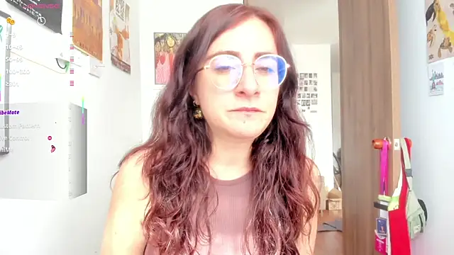 Snapshot of linda_giggle chatting on 05.14.26 linda giggle online show from 05.14.26