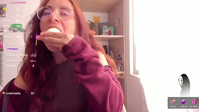 Snapshot of linda_giggle chatting on 07.14.26 linda giggle online show from 07.14.26