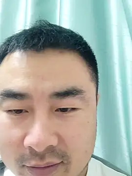 Snapshot of guozuo chatting on 10.29.25 guozuo online show from 10.29.25