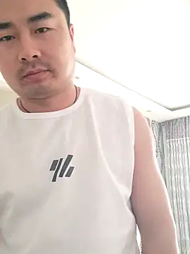 Snapshot of guozuo chatting on 12.01.25 guozuo online show from 12.01.25