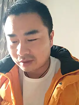 Snapshot of guozuo chatting on 12.04.25 guozuo online show from 12.04.25