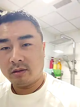 Snapshot of guozuo chatting on 12.05.25 guozuo online show from 12.05.25