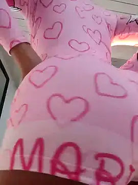 Snapshot of _kathaLopez_ chatting on 12.03.25 kathaLopez online show from 12.03.25