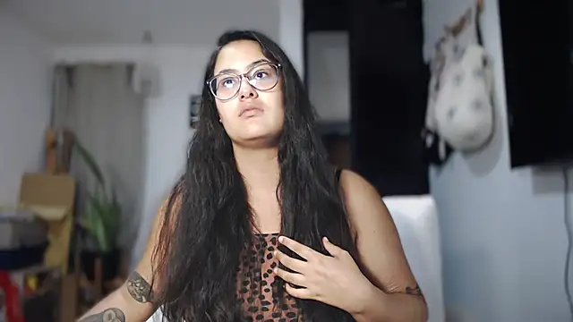 Snapshot of ZabathMiller chatting on 11.12.25 ZabathMiller online show from 11.12.25