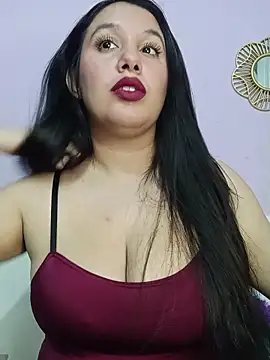 Snapshot of Deina_bunny chatting on 11.22.25 Deina bunny online show from 11.22.25