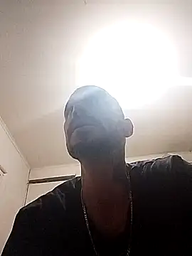 wuacho28 online show from 05.04.26