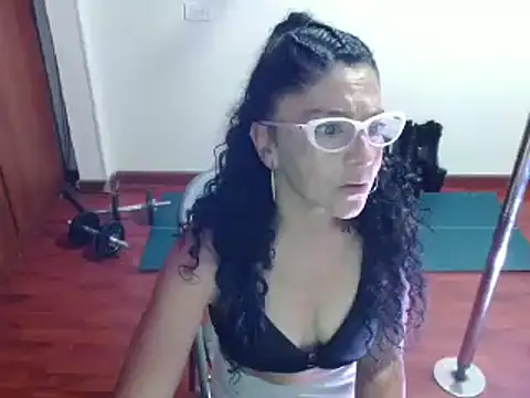 Snapshot of Anitta_muscle chatting on 03.18.25 Anitta muscle online show from 03.18.25