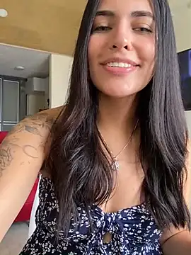 DaphneUwu online show from 12.03.24