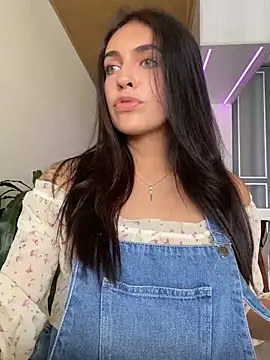 DaphneUwu online show from 02.05.25