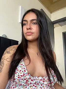 DaphneUwu online show from 03.22.25