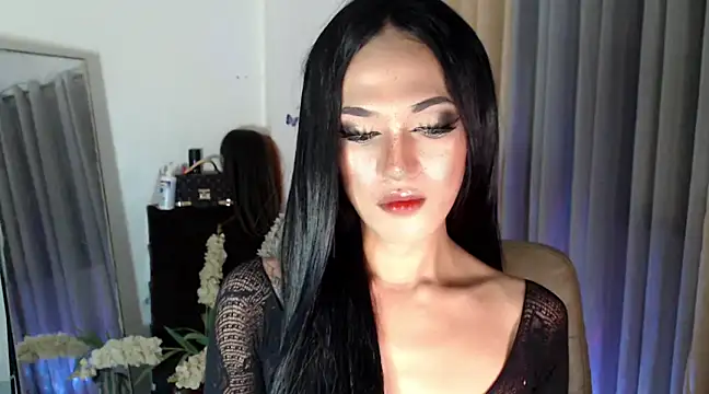 Ts-Glamourosa online show from 03.15.25