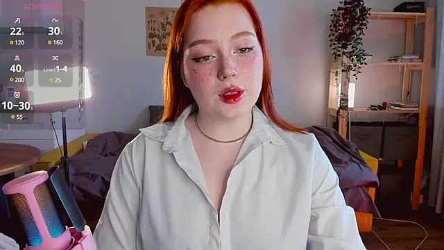 Snapshot of Sofy_Benson chatting on 02.19.25 Sofy Benson online show from 02.19.25