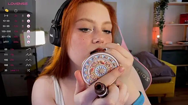 Snapshot of Sofy_Benson chatting on 05.20.26 Sofy Benson online show from 05.20.26