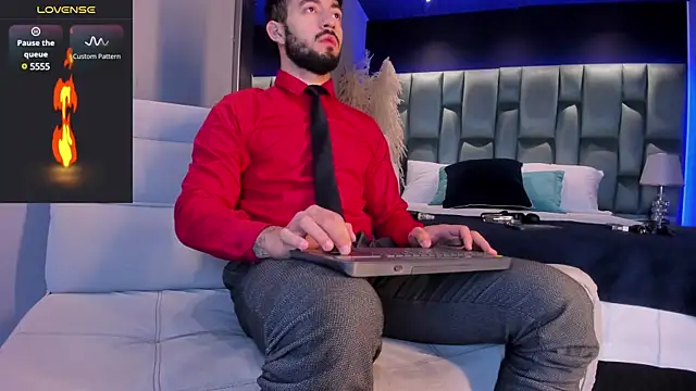 MarkWalker   online show from 02.10.25