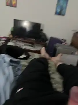 Snapshot of Overlord1870 chatting on 10.28.25 Overlord1870 online show from 10.28.25