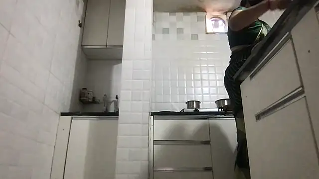 Riyasingh9 online show from 12.23.25