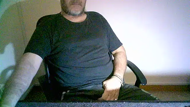 Snapshot of Greek_Passion chatting on 10.25.25 Greek Passion online show from 10.25.25