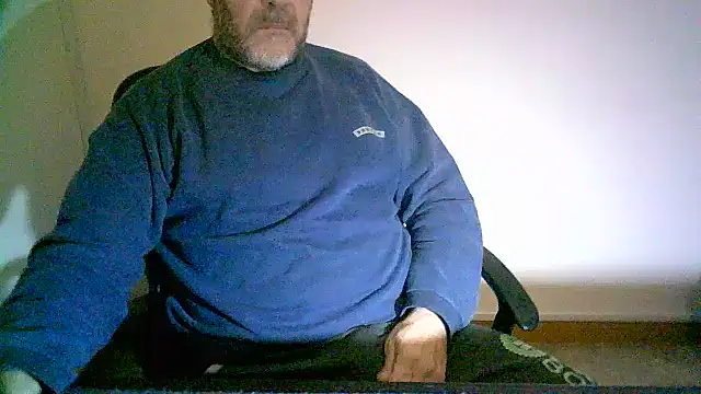 Snapshot of Greek_Passion chatting on 10.30.25 Greek Passion online show from 10.30.25