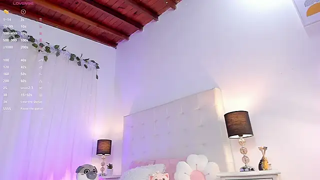 Snapshot of tatikiss_ chatting on 09.11.25 tatikiss online show from 09.11.25