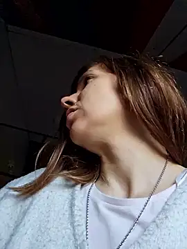 Lina lou4 online show from 02.28.25