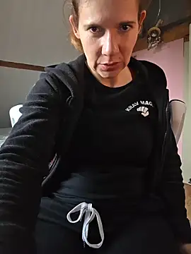 Lina lou4 online show from 02.19.26