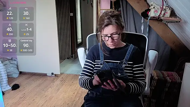 Snapshot of Lina_lou4 chatting on 03.25.26 Lina lou4 online show from 03.25.26