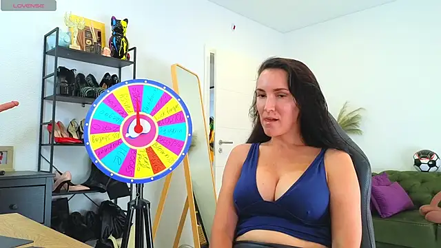 EvaKeks online show from 07.05.26
