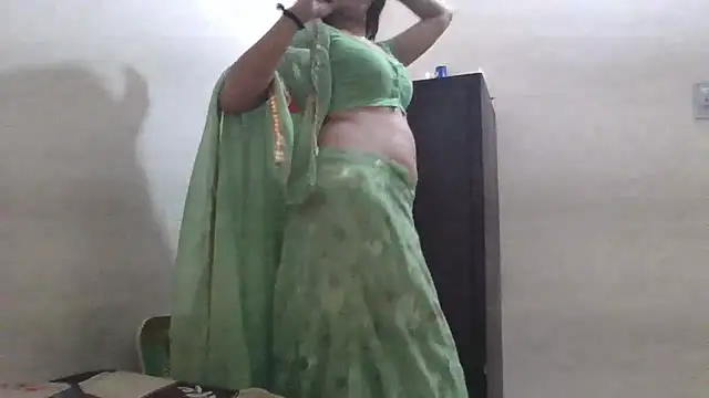 lovelydesi21 online show from 01.07.26