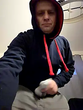 Snapshot of Roman0798 chatting on 11.22.25 Roman0798 online show from 11.22.25