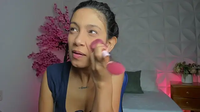 cora 22 online show from 04.13.26