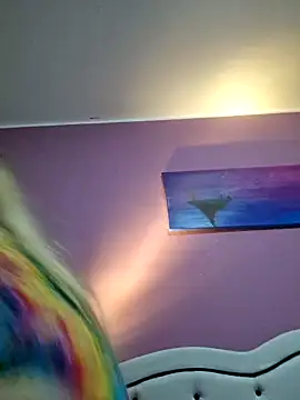 VictoriaMiami online show from 01.11.25