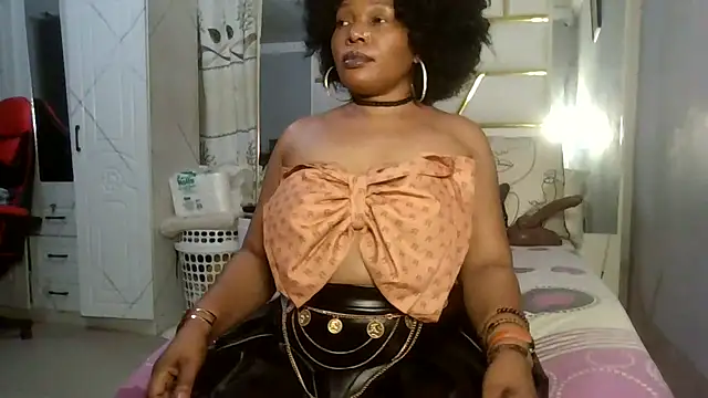 SexyyNana online show from 02.05.26