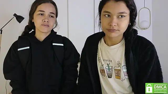 Snapshot of sexychanell_18 chatting on 12.17.25 sexychanell 18 online show from 12.17.25