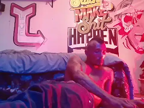 Snapshot of DarkHorse89 chatting on 09.22.25 DarkHorse89 online show from 09.22.25