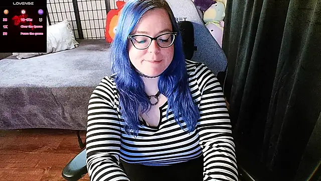 KiraSpitQueen online show from 02.02.25