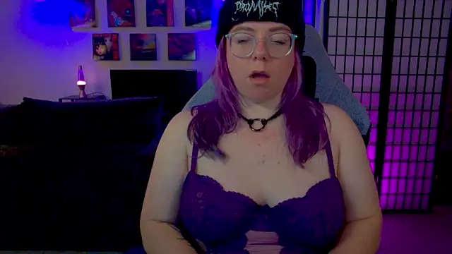 KiraSpitQueen online show from 02.23.26