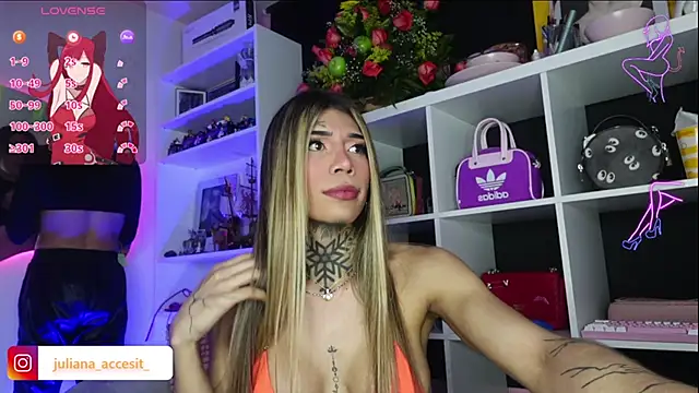 caroline cossei online show from 02.14.25