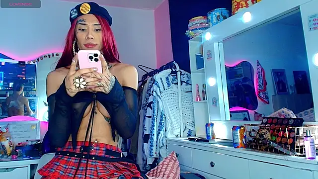 caroline cossei online show from 04.15.26