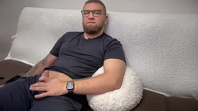 Bear bear  online show from 12.22.24