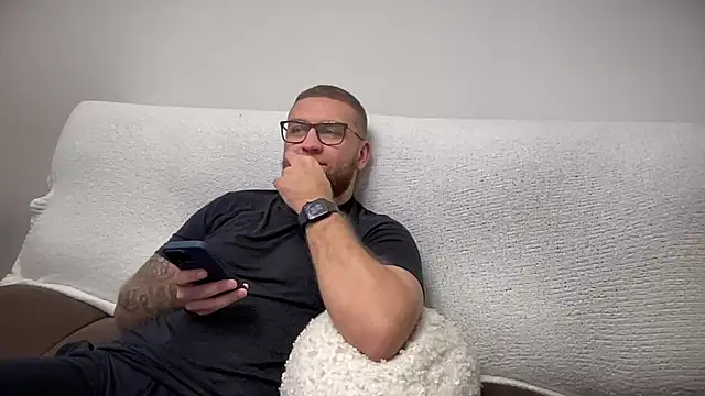 Bear bear  online show from 12.23.24